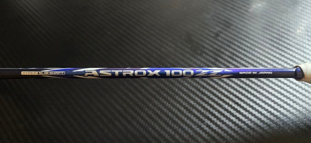 YONEX バドミントンラケット アストロクス100zz 廃盤品