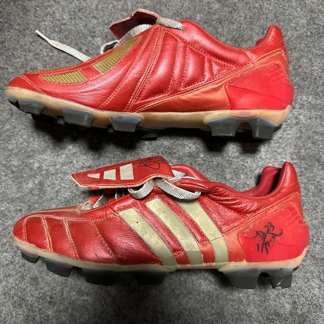 adidas プレデターマニアHGサイン入り
