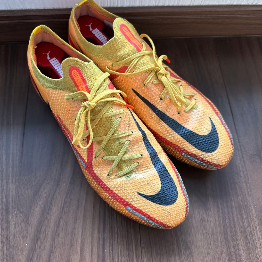 NIKE ファントムGT2