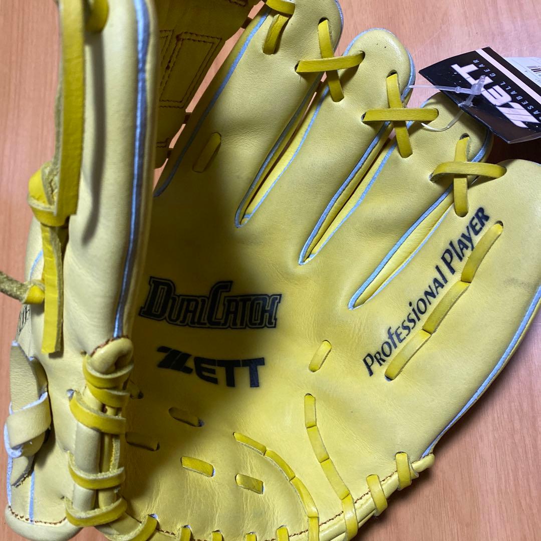 新品未使用ゼットDUALCATCH 軟式用グローブオールラウンド右投用 サイズ4