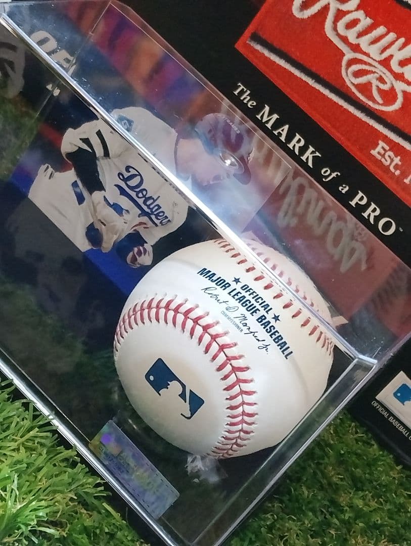 ロサンゼルス・ドジャース　MLB公式球 大谷翔平 直筆サインボール ケース付き