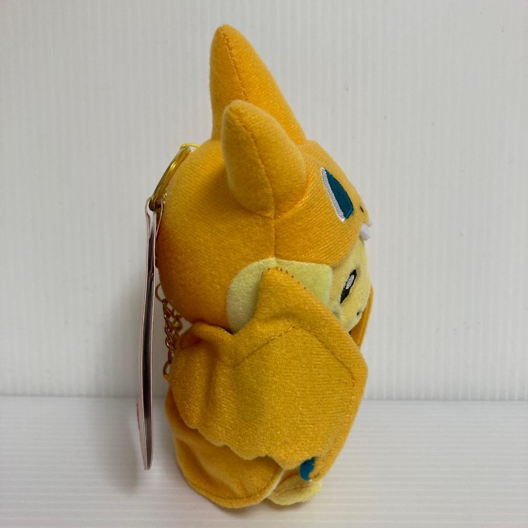 メガリザードンYのポンチョを着たピカチュウ マスコット 2015 ポケモン