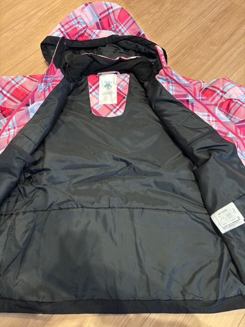 DESCENTE スノーボードウェア 子供用 ピンク系チェック