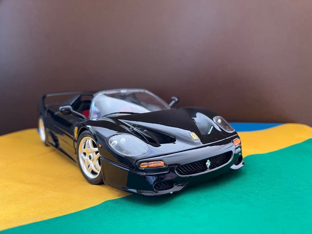 フェラーリF50 1/18ブラーゴ