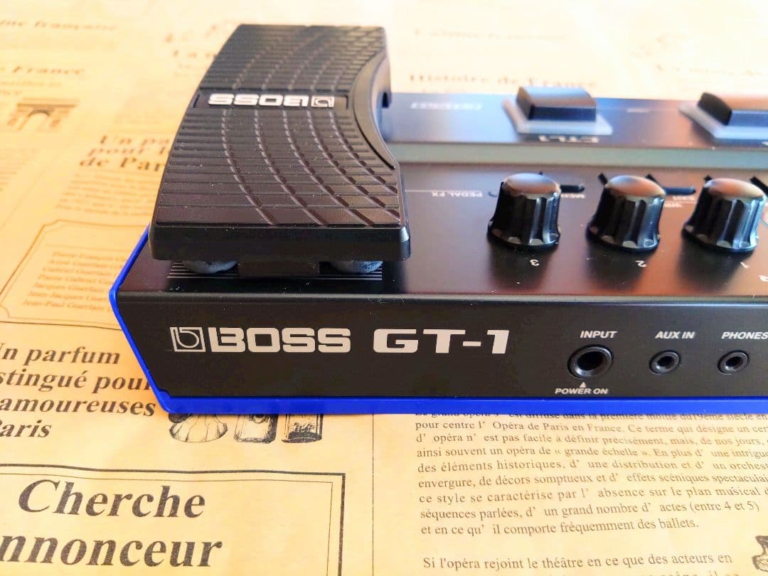 【美品】BOSS GT-1 ギターマルチエフェクター アダプター教科書セット