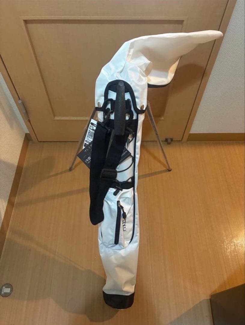 未使用　ホワイト ゴルフスタンドバッグ
