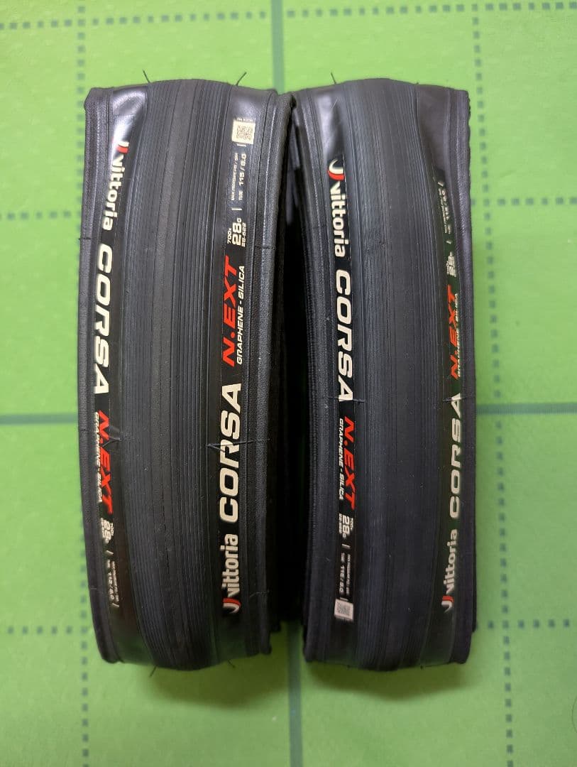 Vittoria Corsa N.EXT 2本 28c クリンチャー