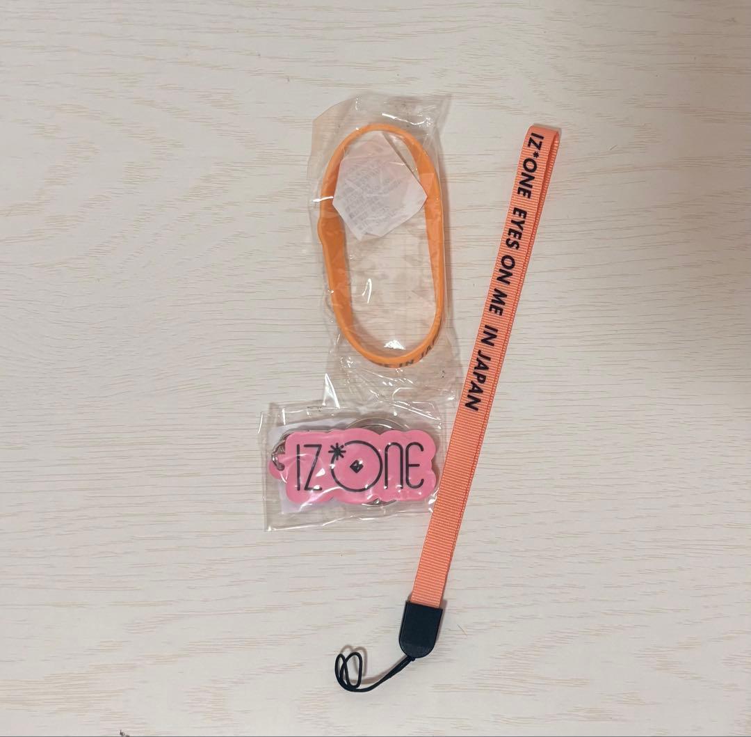 IZ*ONE OEEICIAL LIGHT STICK ペンライト おまけ付き