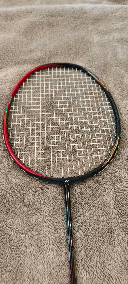 【ジャンク品】アストロクス88d 4UG5 4本セット バドミントン ラケット