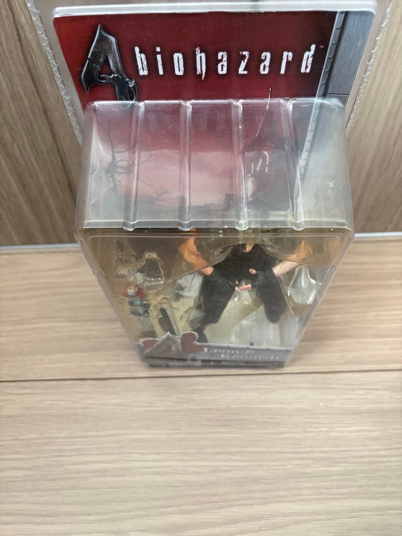 未開封 NECA バイオハザード4 レオン・S・ケネディ フィギュア シリーズ1
