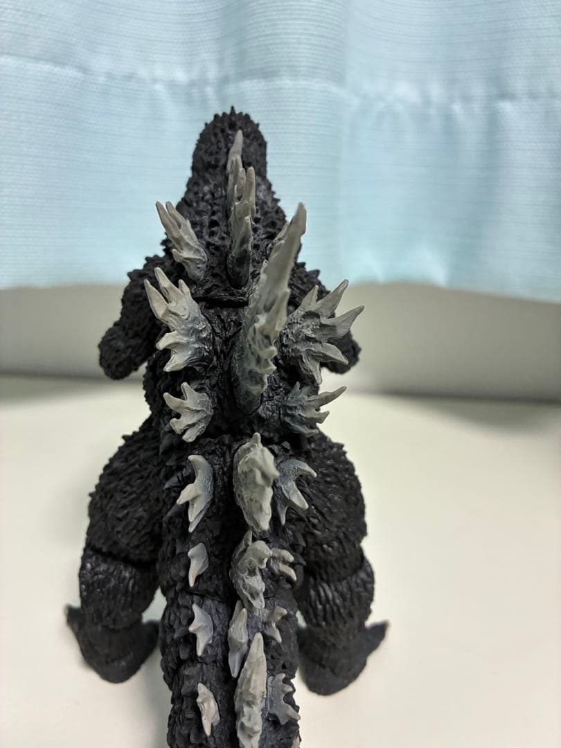 【新品同様】S.H.MonsterArts ゴジラ2002 再々販版