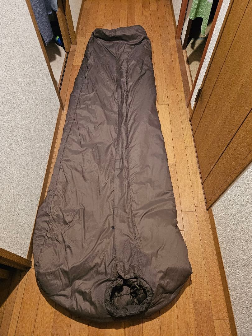 2月限定値下げ CARINTHIA DEFENCE 4 寝袋 185