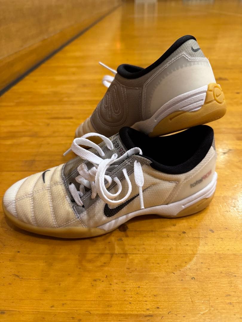 Nike Total 90 シューズ ホワイト/グレー　24センチ