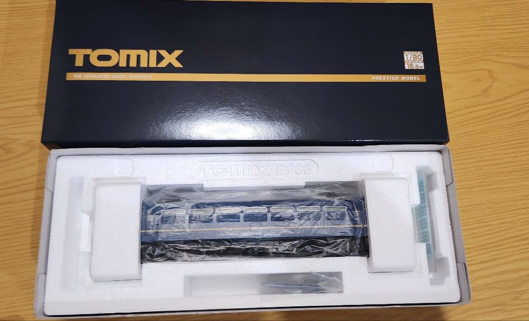 TOMIX HO-2517 EF66形電気機関車(特急牽引機プレステージモデル)