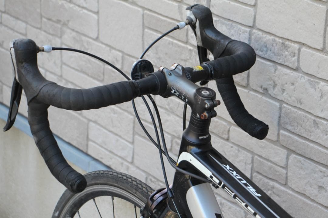 引き取り限定♪人気のGIANT♪DEFY3♪軽量アルミフレーム♪スポーツの秋に♪