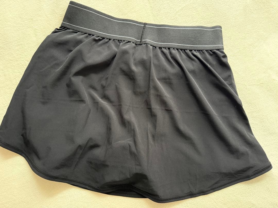alo yoga ミニスカート ショートパンツ ブラック サイズS 新品未使用