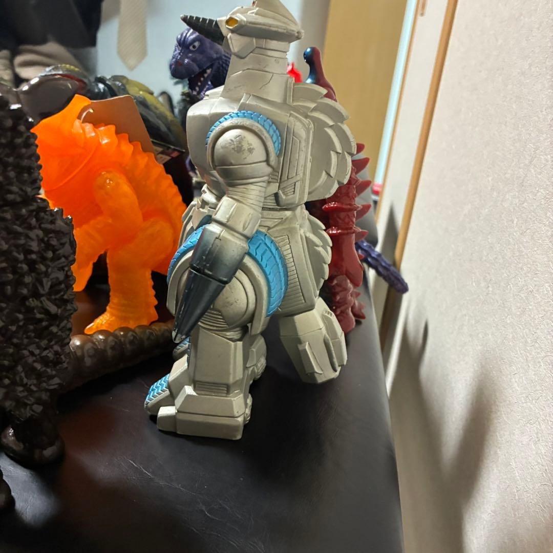 怪獣フィギュア　まとめ売り　バンダイ　YUTAKA製含む　ウルトラマン　ゴジラ