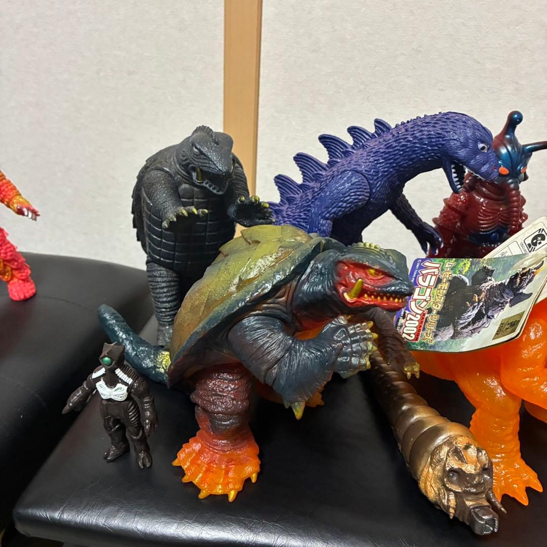 怪獣フィギュア　まとめ売り　バンダイ　YUTAKA製含む　ウルトラマン　ゴジラ