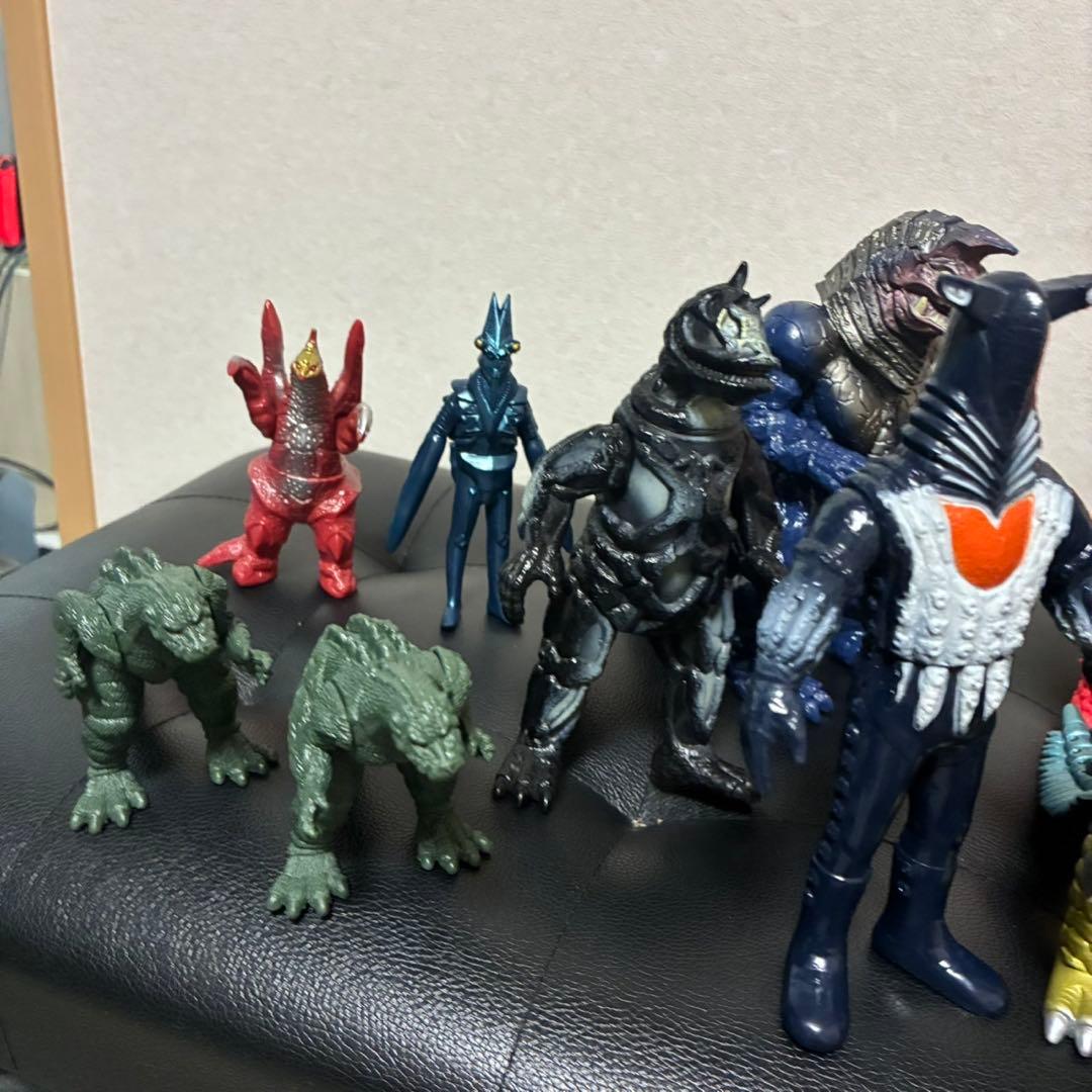 怪獣フィギュア　まとめ売り　バンダイ　YUTAKA製含む　ウルトラマン　ゴジラ