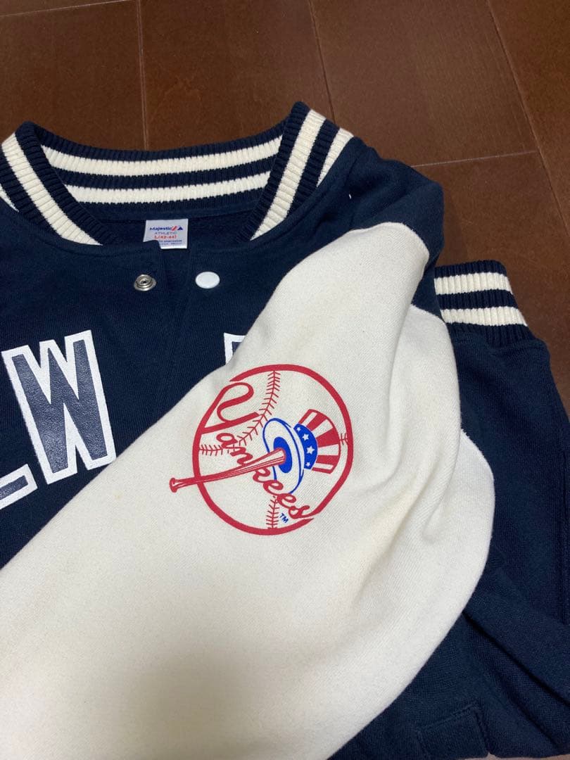 【希少】MLB Majestic ヤンキース L マジェスティック ジャンパー