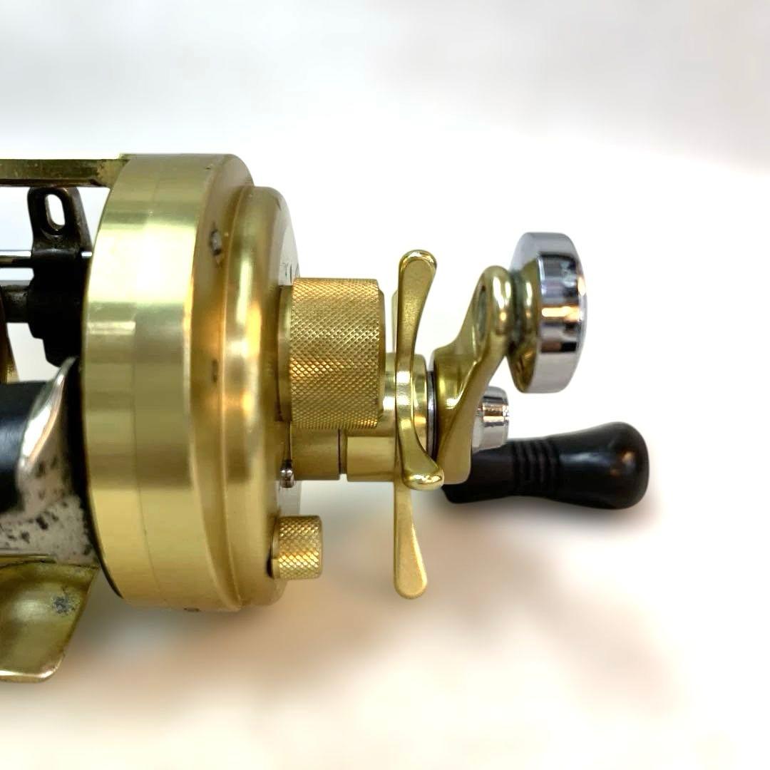 SHIMANO CALCUTTA CONQUEST 400F スプール無し