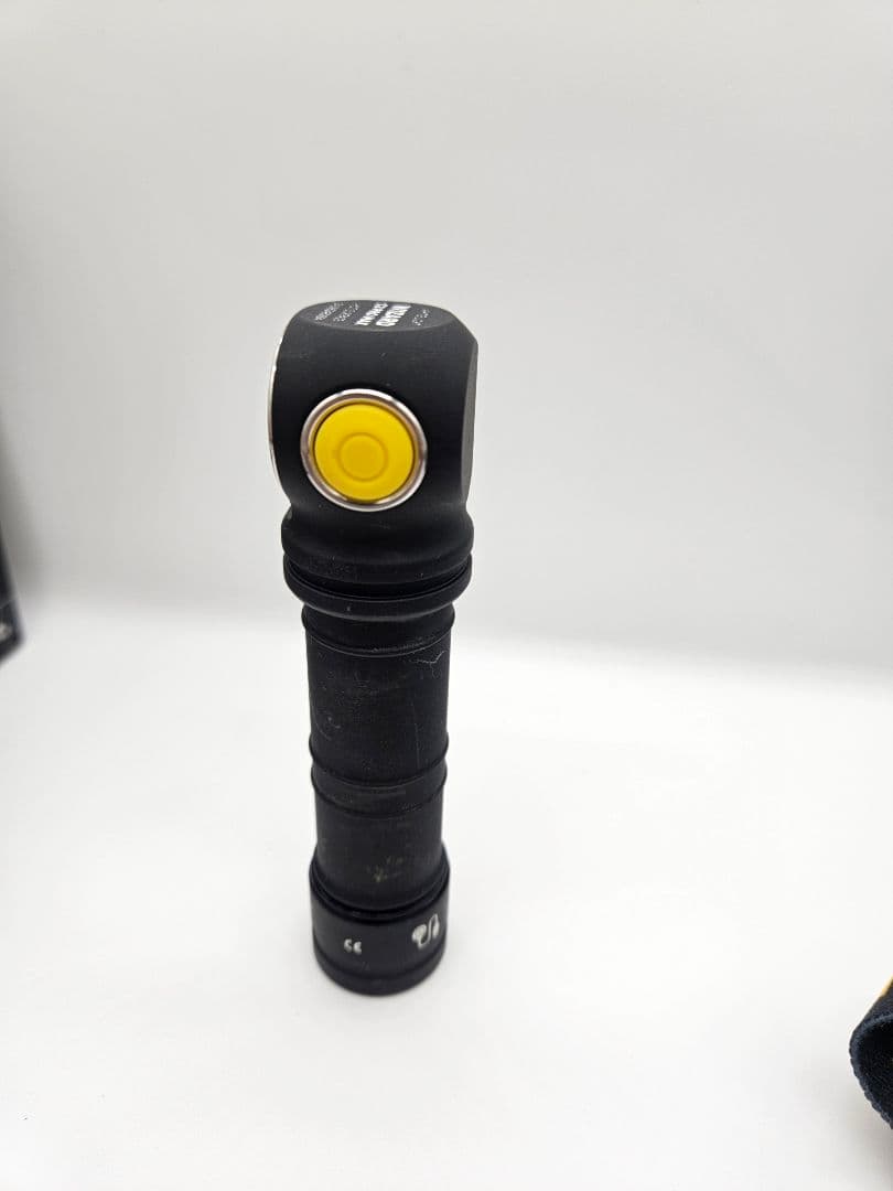 ARMYTEK C2 PRO MAX ヘッドランプ