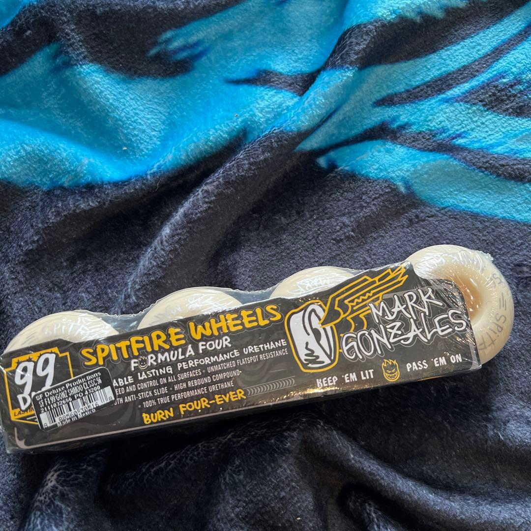 SPITFIRE MARK GONZALES 56mm99aウィール 4個入り