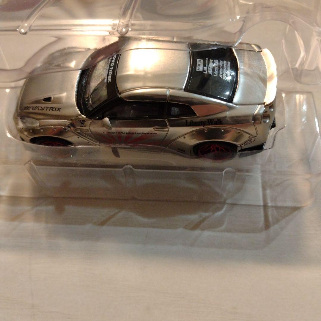 mini gt LBWK リバティウォーク　日産スカイライン　サテンシルバー