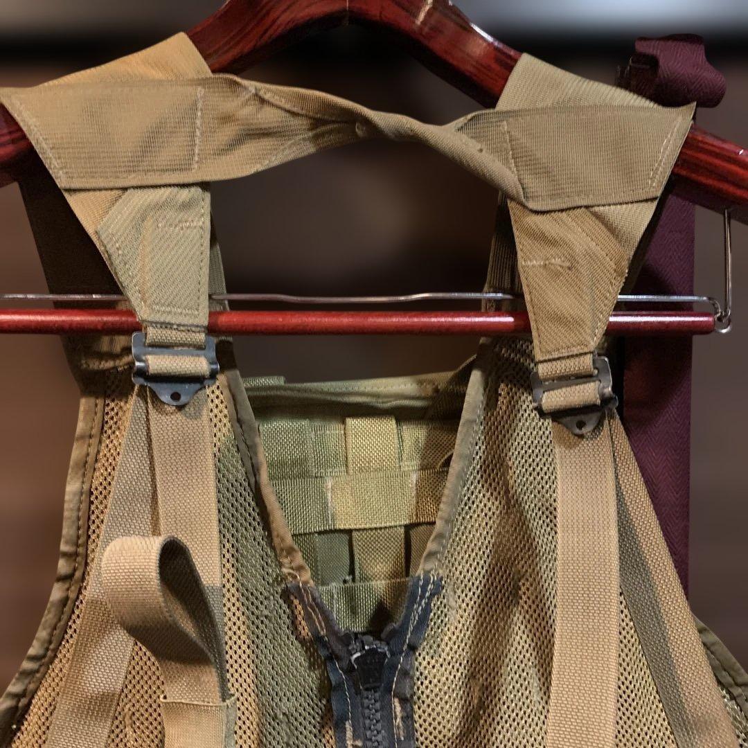 USMC MOLL2ベージュ チェストリグ 中古