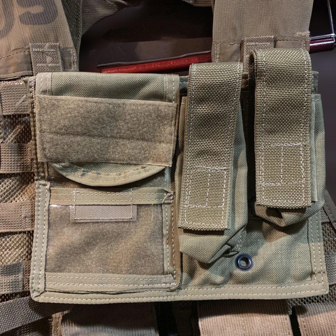 USMC MOLL2ベージュ チェストリグ 中古