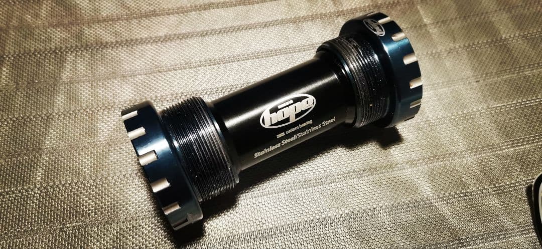 hope ボトムブラケット 68/73 24mm 美品