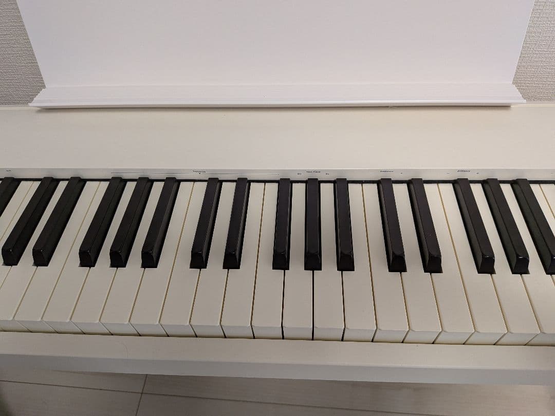 Roland ホワイト電子ピアノ