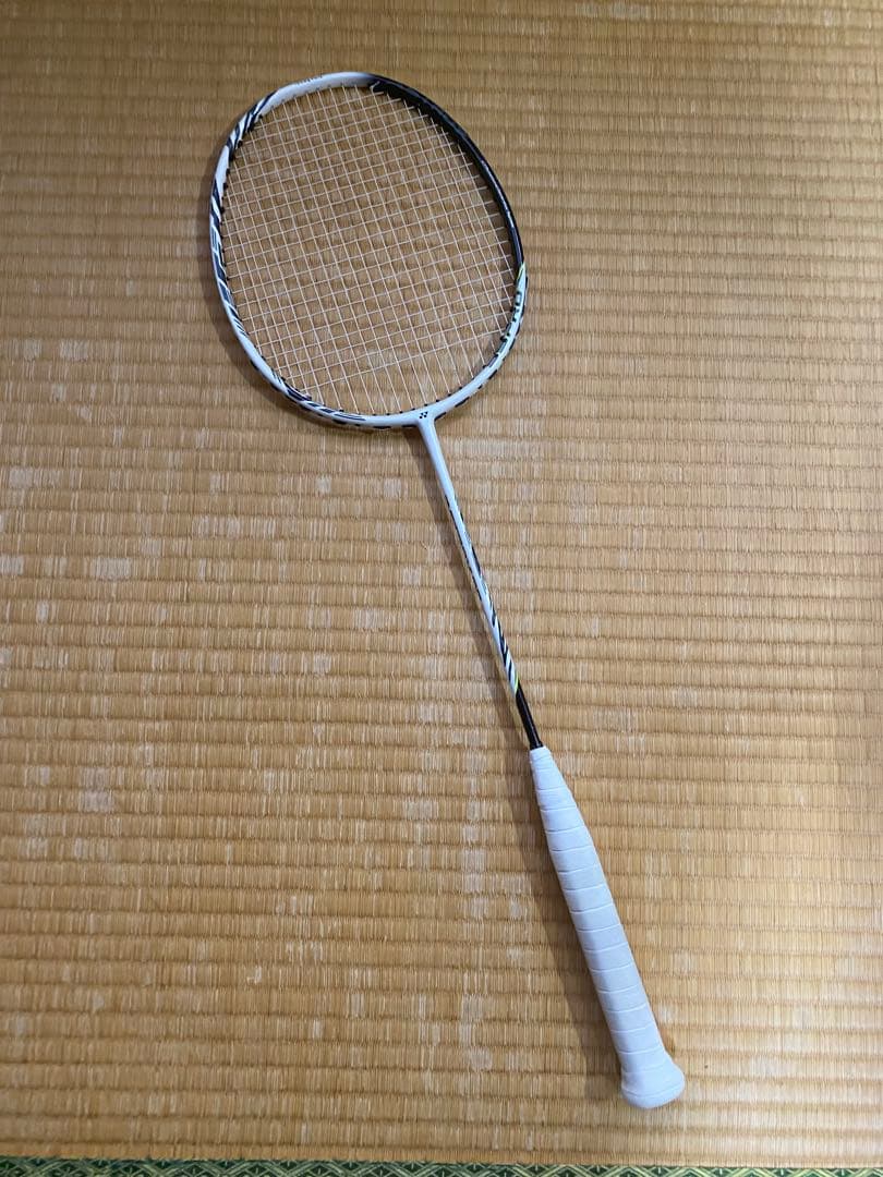 アストロクス99プロ　99pro 4ug5 ホワイトタイガー　桃田賢斗モデル