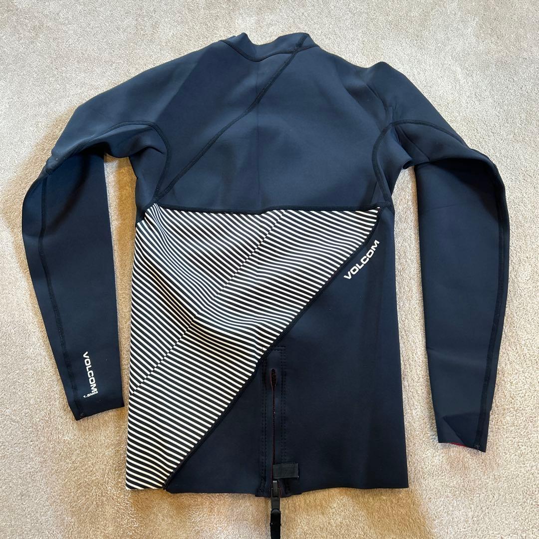 けーすけ　VOLCOM ボルコム　ウェットスーツ　タッパー