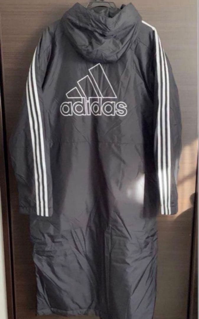 adidas ベンチコート