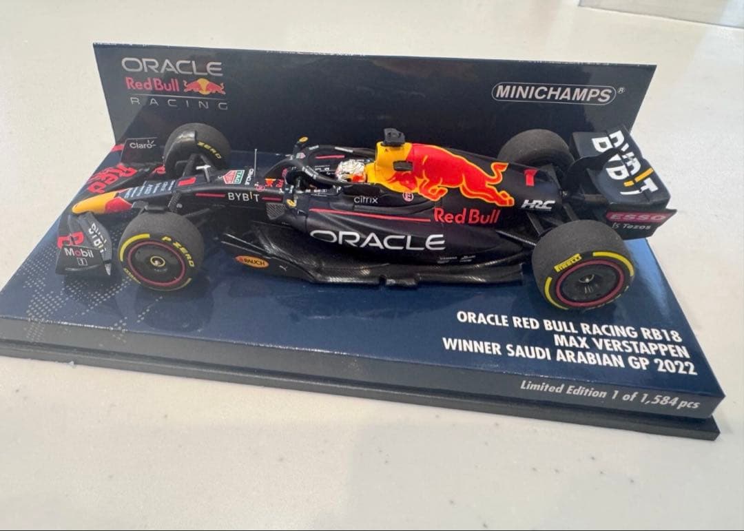 1/43 ミニチャンプス オラクル レッドブル フェルスタッペン サウジアラビア