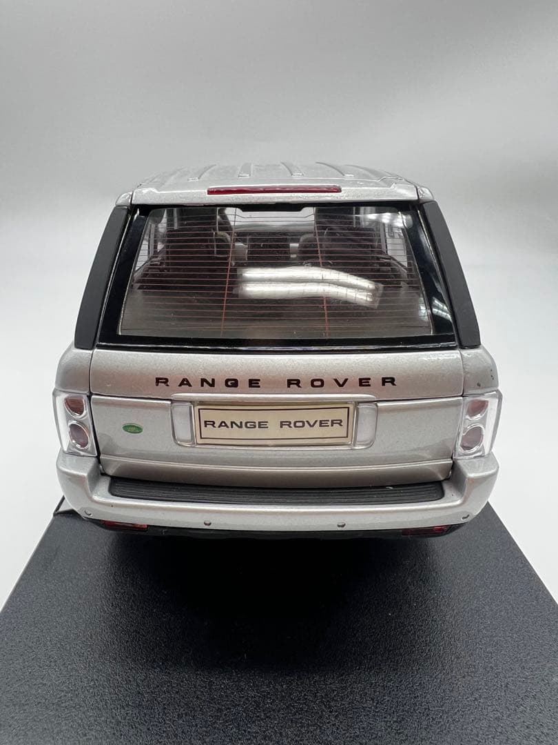 No115ミニカー1/18箱ありLand Rover Range Rover
