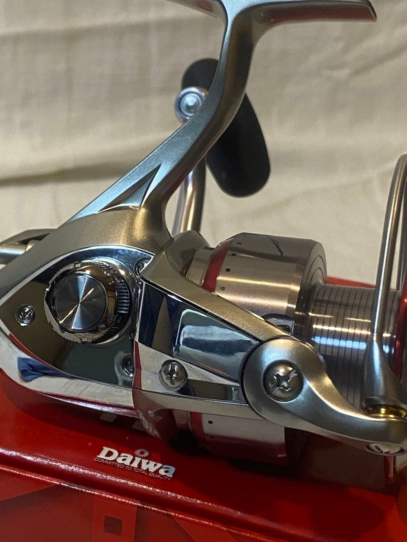 実釣未使用 ダイワDAIWA カルディアKIX 4000 カスタム
