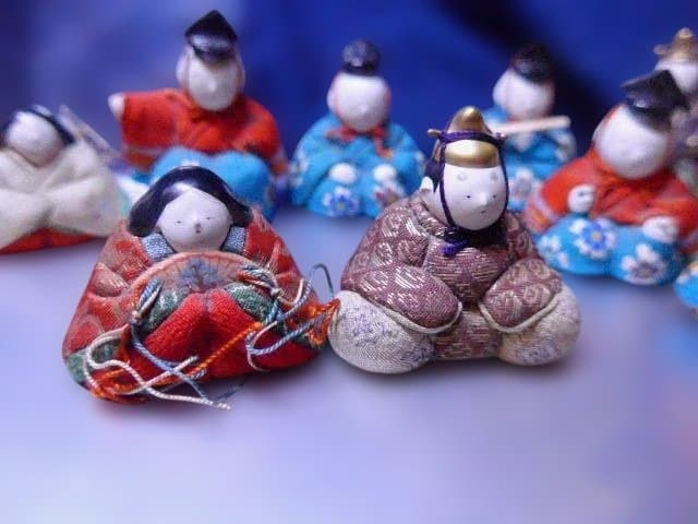 必見です。昭和初期の春山雛の最上級の木目込みのお雛様　15体揃いです