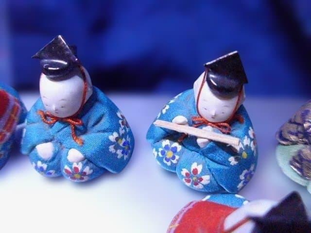 必見です。昭和初期の春山雛の最上級の木目込みのお雛様　15体揃いです