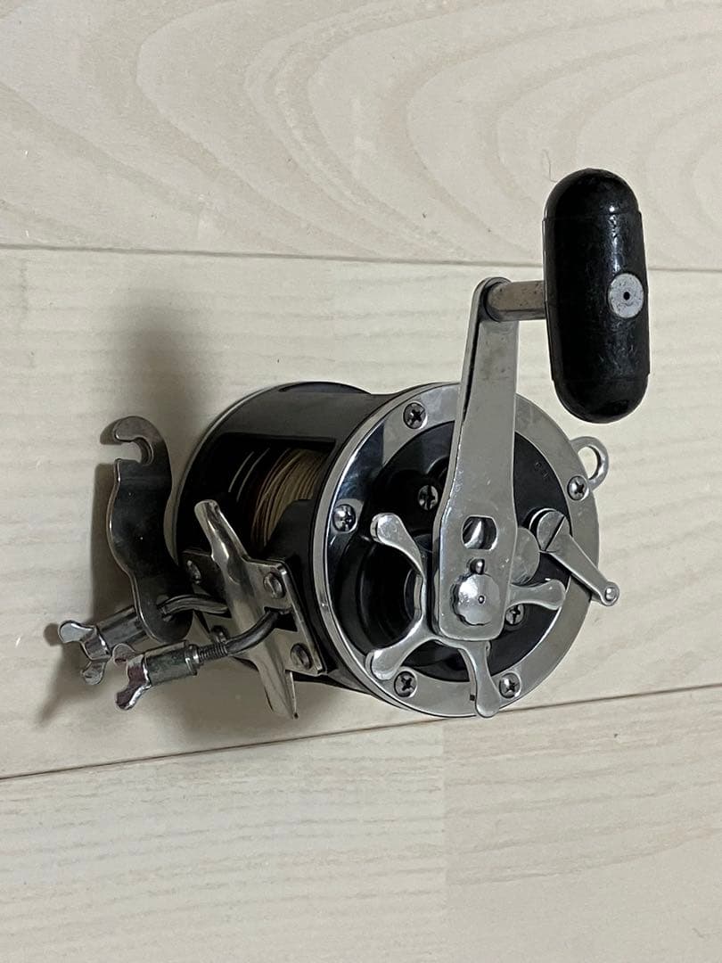 Daiwa Sealine 400H リール