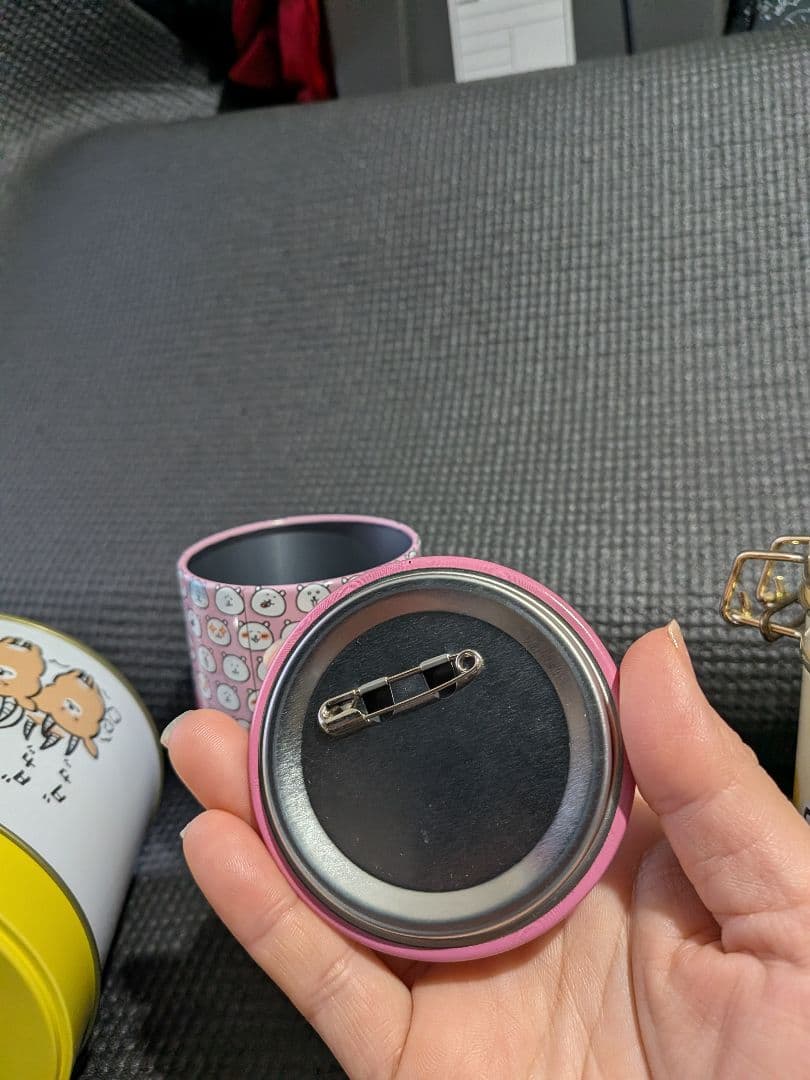 自分ツッコミくまミニキャニスター缶 バッチ缶　インパララウンド缶