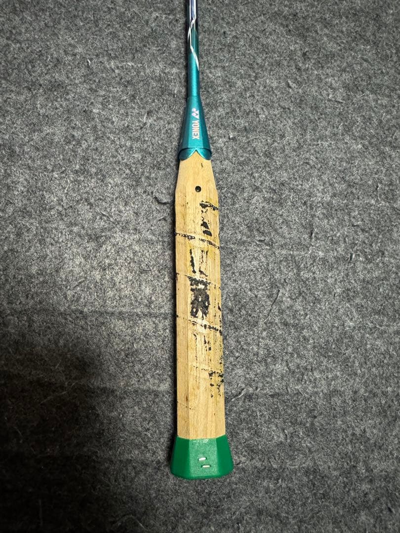 ヨネックスナノフレア700