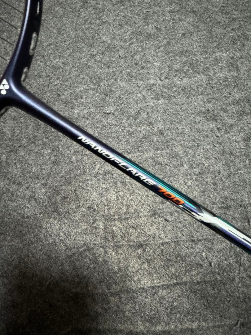 ヨネックスナノフレア700
