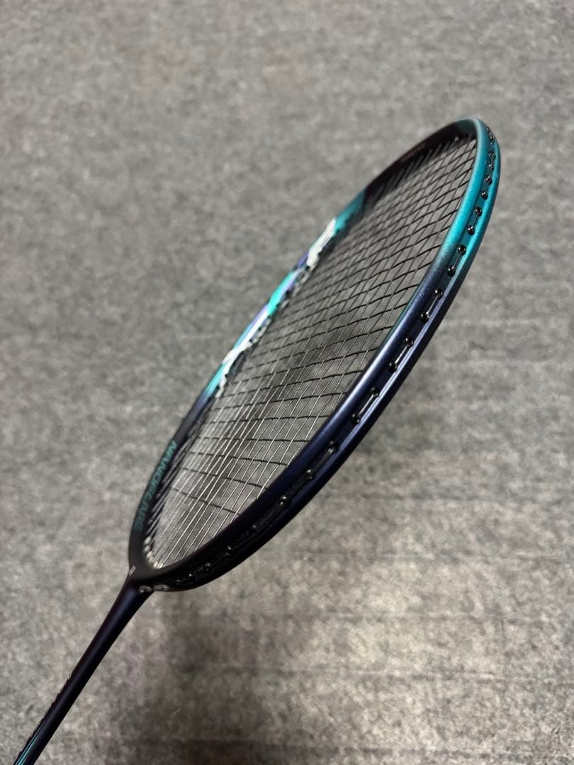 ヨネックスナノフレア700