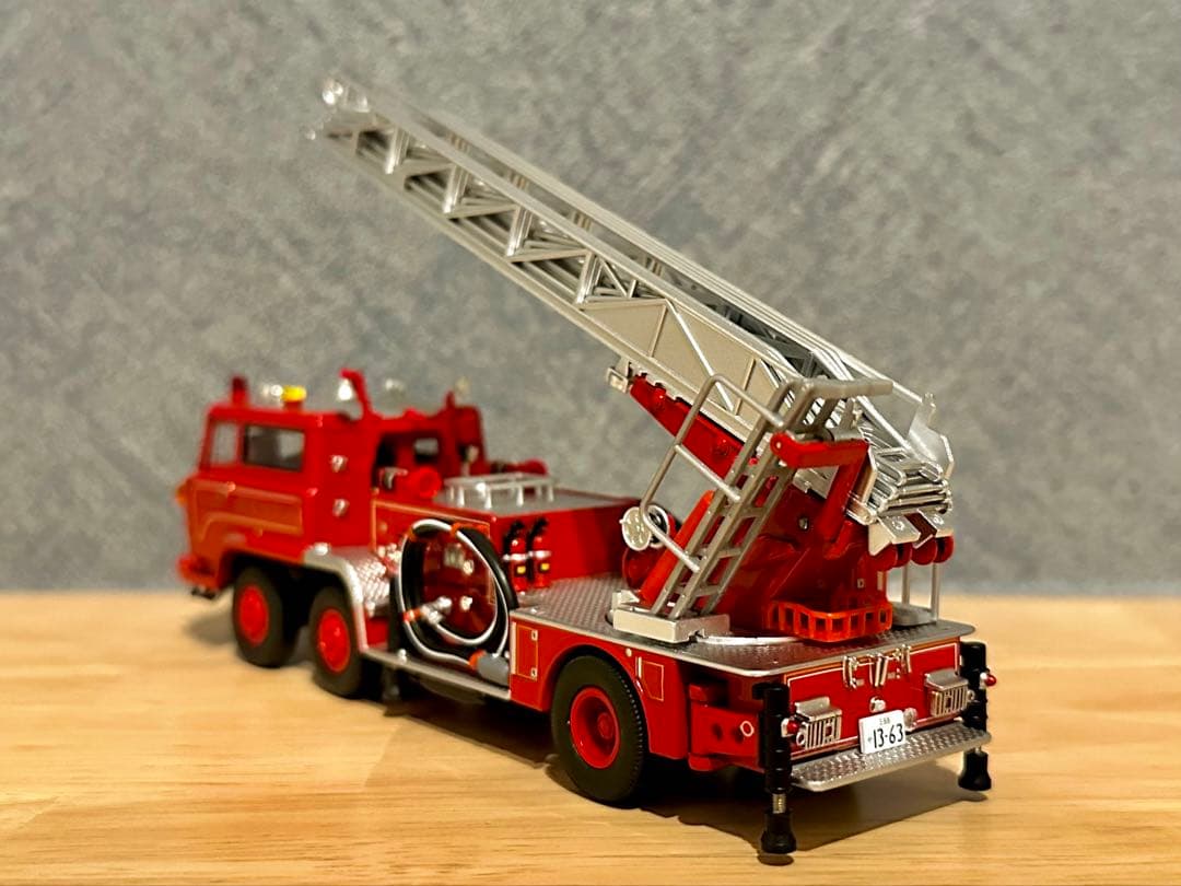 トミカLIMITED VINTAGE NEO日野TC343型消防車尾鷲