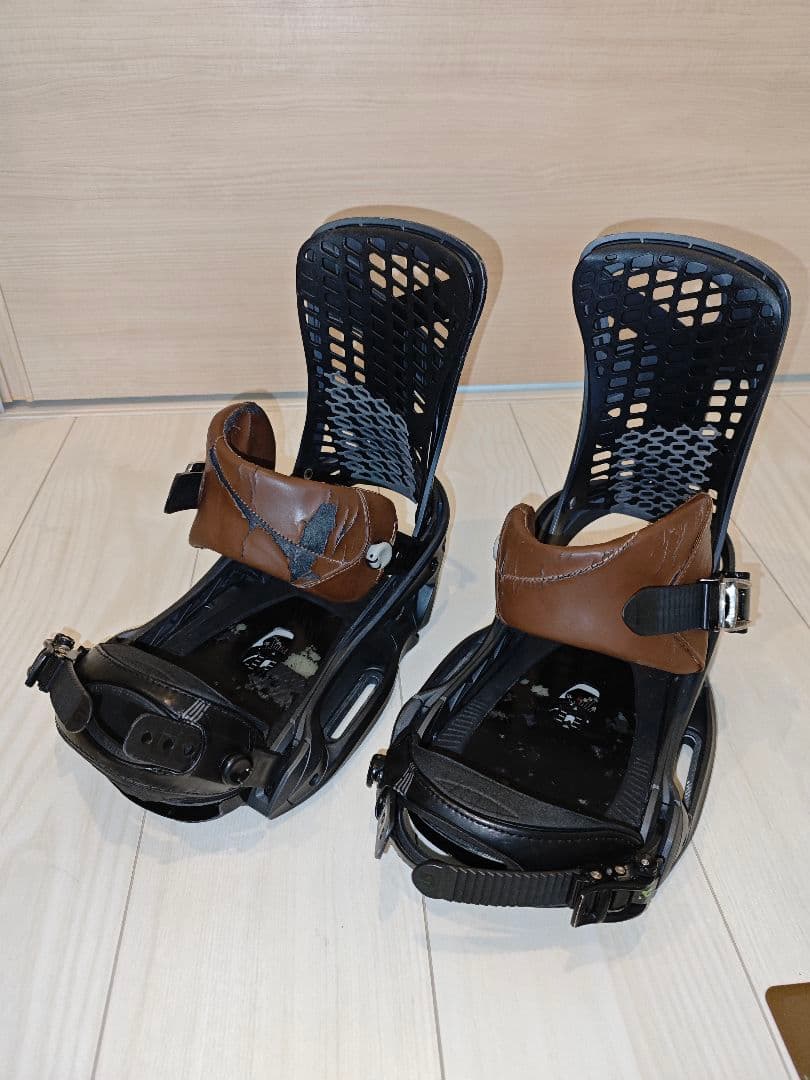 burton GENESIS (GENESIS X) EST Mサイズ