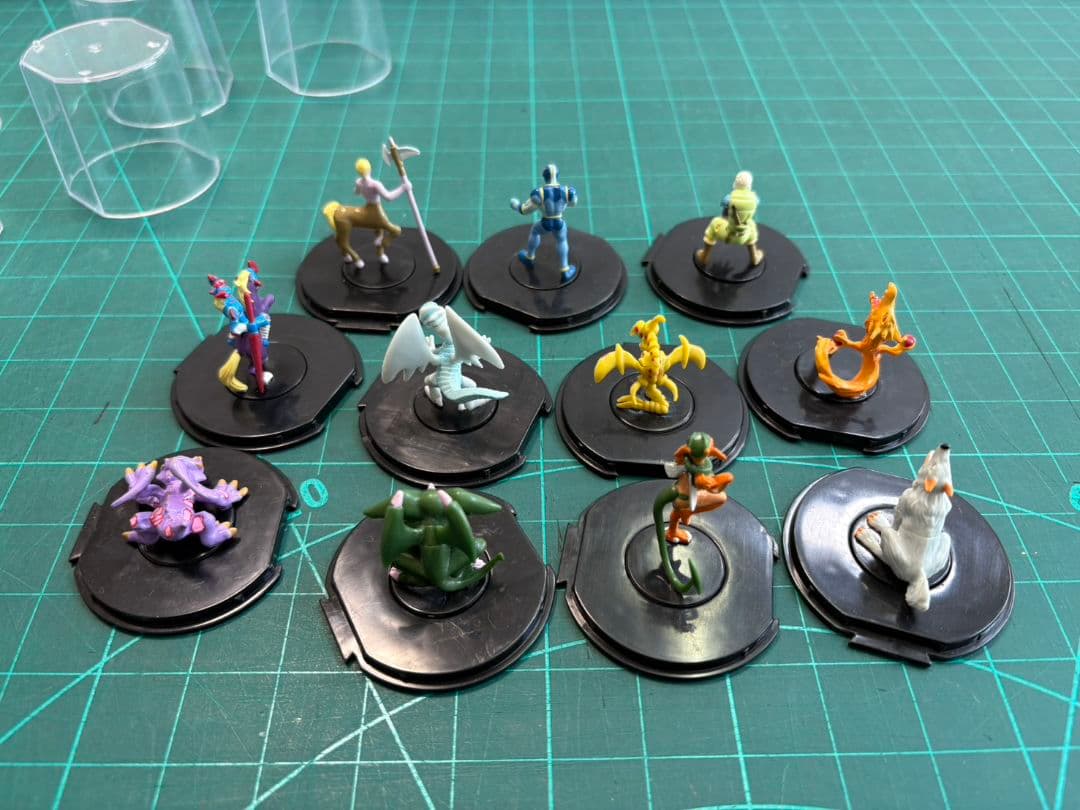遊戯王　ダンジョンダイス　フィギュア　ケース付き
