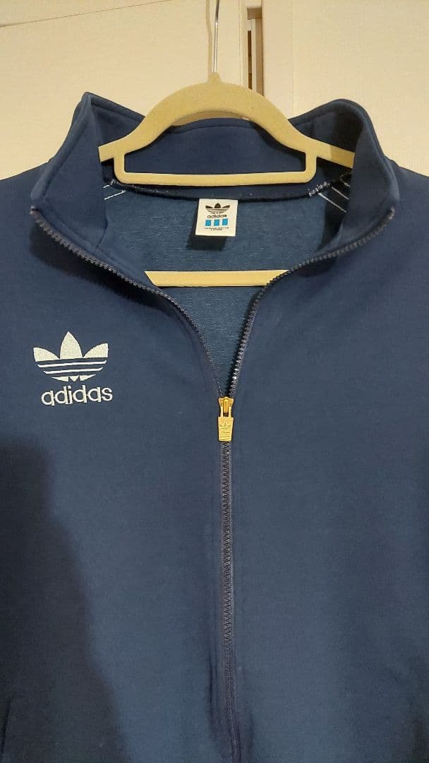 【極美品】【人気商品】adidas トラックジャケット ネイビー