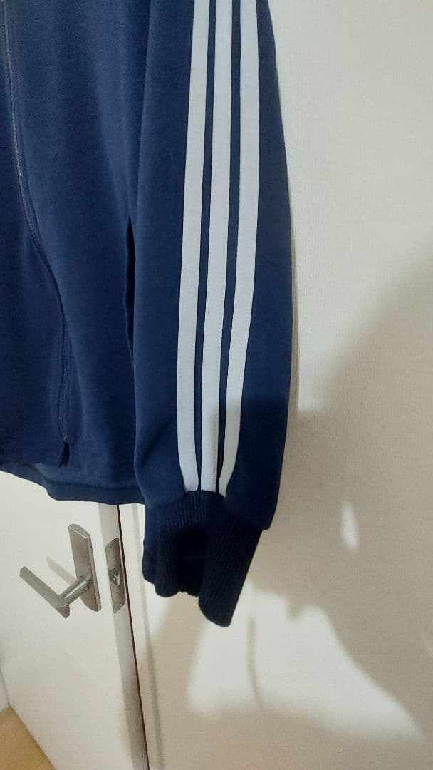 【極美品】【人気商品】adidas トラックジャケット ネイビー